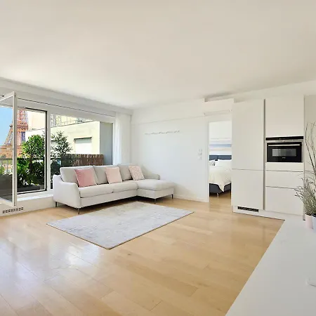 Floor Million Dollar View Eiffel Tower, 2 Beds, 4 People Appartamento