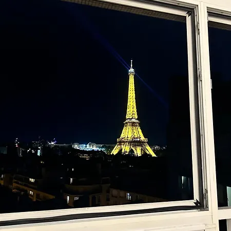 Appartamento Floor Million Dollar View Eiffel Tower, 2 Beds, 4 People Parigi